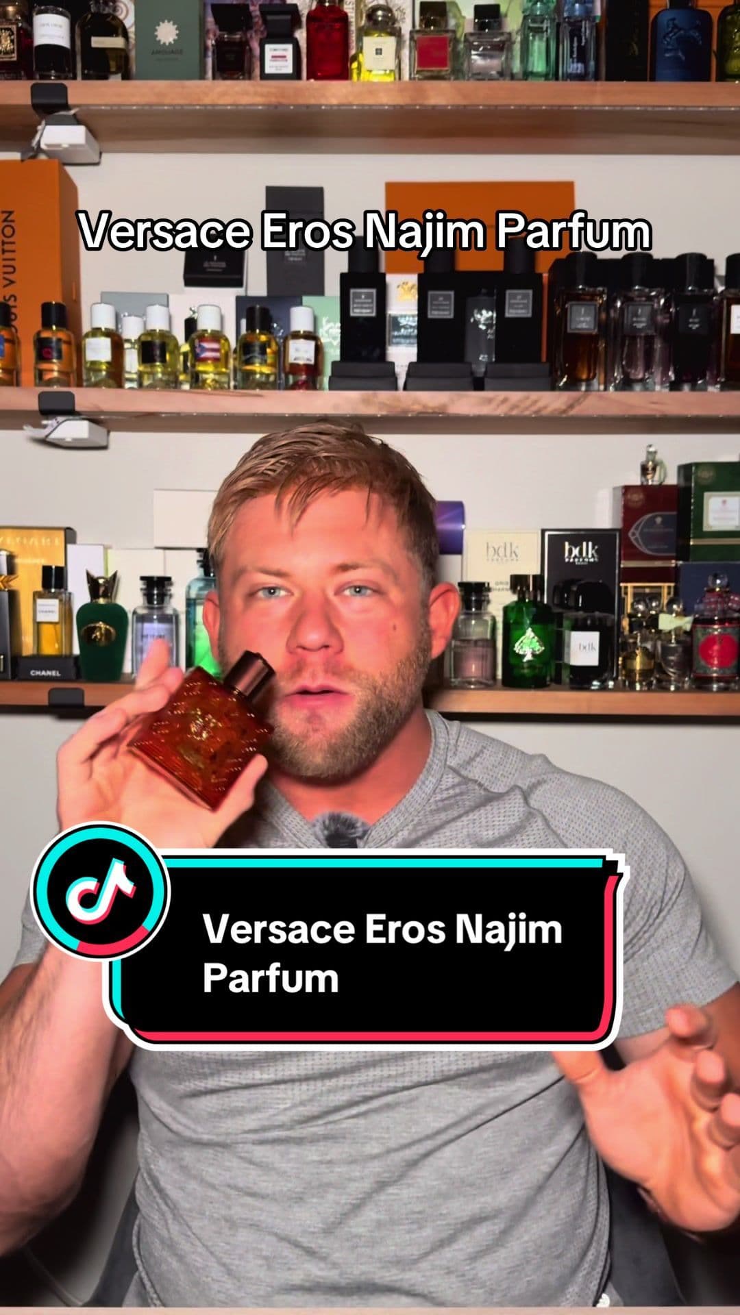 ✨ Dive into the world of Eros with a fresh Arabian twist 💙 🌟 Introducing Versace Eros Najim Parfum — a sensual blend that captures strength, passion, and elegance in every spritz. 🌿 🕺 Top notes: sweet caramel & zesty Italian mandarin 💧 🌹 Heart: cardamom & oud 💫 🌲 Base: rich vetiver and earthy patchouli 👃 Swipe in to feel powerful, confident, and unforgettable. 🔊 #VersaceErosNajim #FragranceTok #ScentOfConfidence #GroomingGoals #perfumereview 