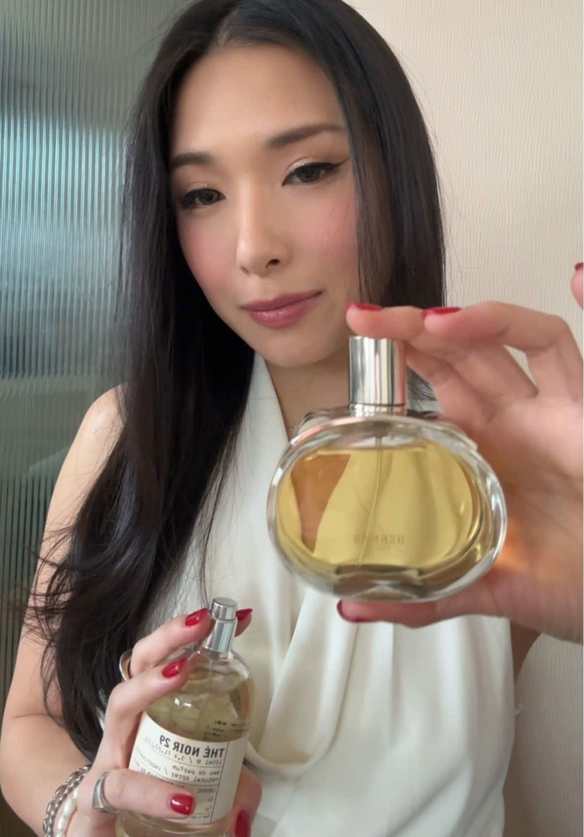 Favorite perfume combo atm 🤍 #lelabo #lelabofragrances #hermes #hermesbarenia 