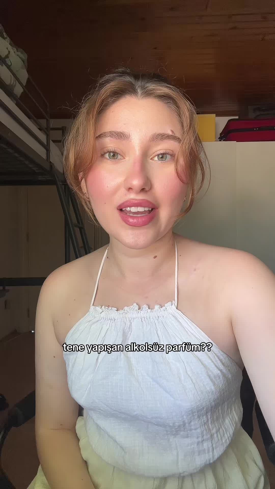 parfümün adı yeni çıkan ysl libre leau neu, reklam yoktur🤍