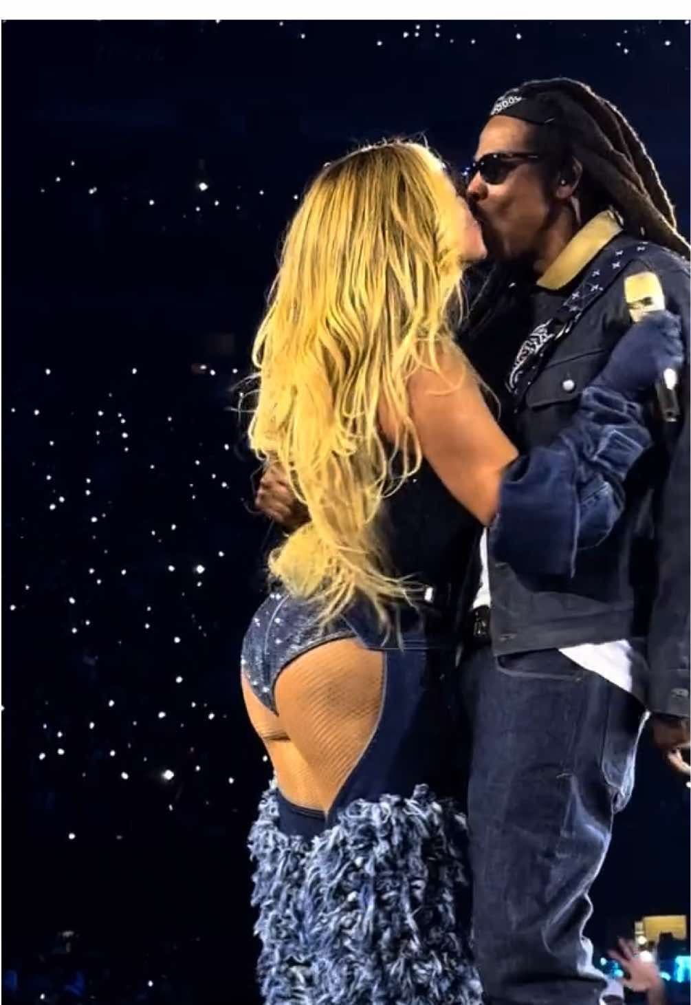 THE CARTERS. #beyonce #beyhive #cowboycarter #cowboycartertour #atlanta #atl #foryoupage #fyp #explore #explorepage #crazyinlove 