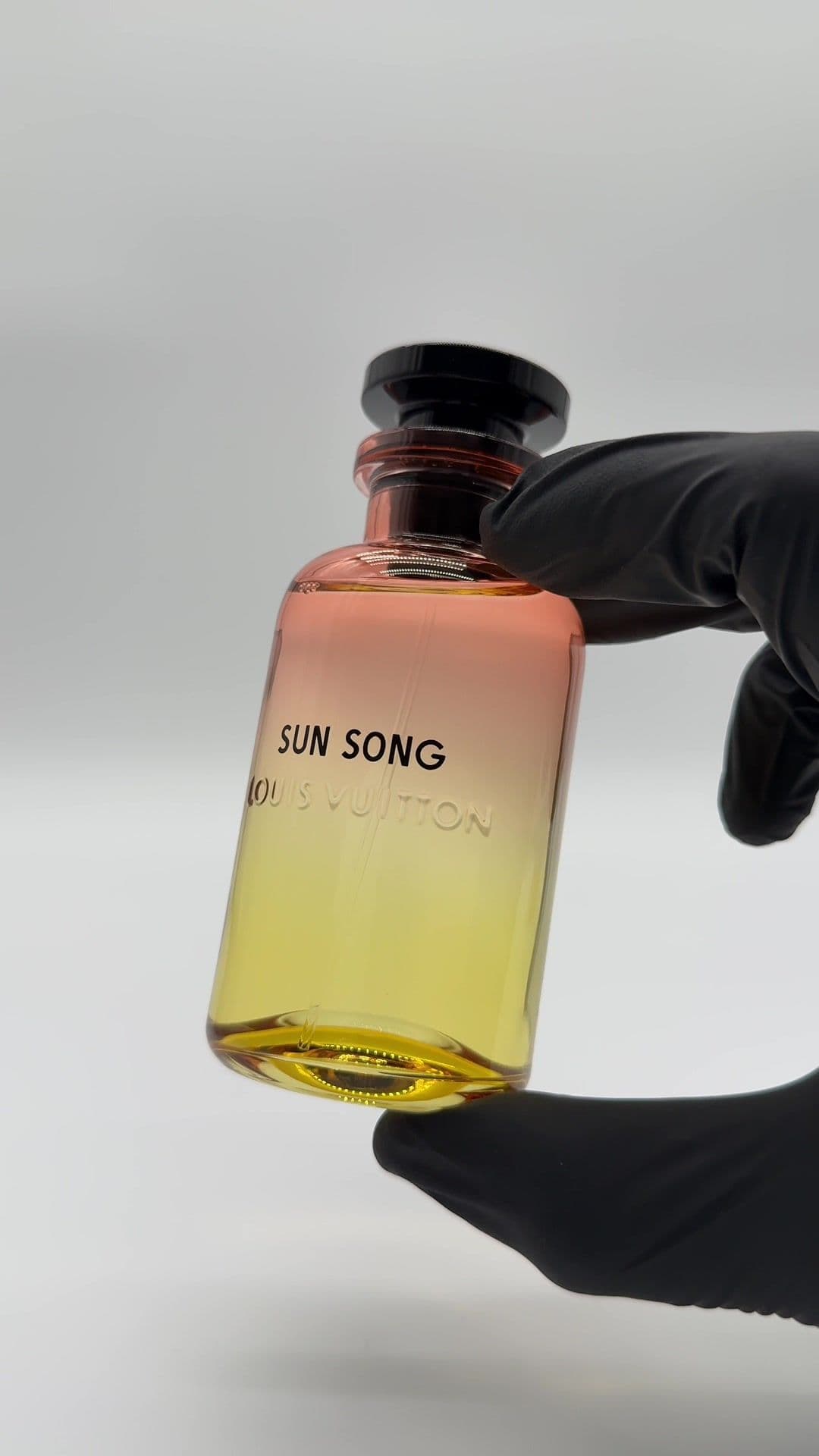 Unboxing & review of Louis Vuitton’s recent re-release of Sun Song ☀️ 🍊 🍋 🌱  #fragrancetiktok #perfumetiktok #unboxing #review #sunsong #louisvuitton #fragrancesamples #perfumesamples
