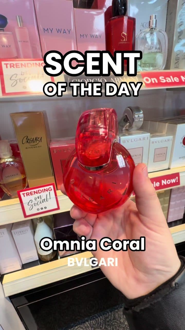 Floral, fruity, & fresh 🌸✨🌫️ Omnia Coral is your Summer fragrance fantasy! Goji Berry, Pomegranate, and Virginia Cedar come together to make this sophisticated scent combo ❤️‍🔥 Find this fragrance and more in-store at your local Perfumania!  #Perfumania #sotd #scentoftheday❤️❤️❤️ #scentofelegance #perfumeshop #perfumecollection #perfumelovers 