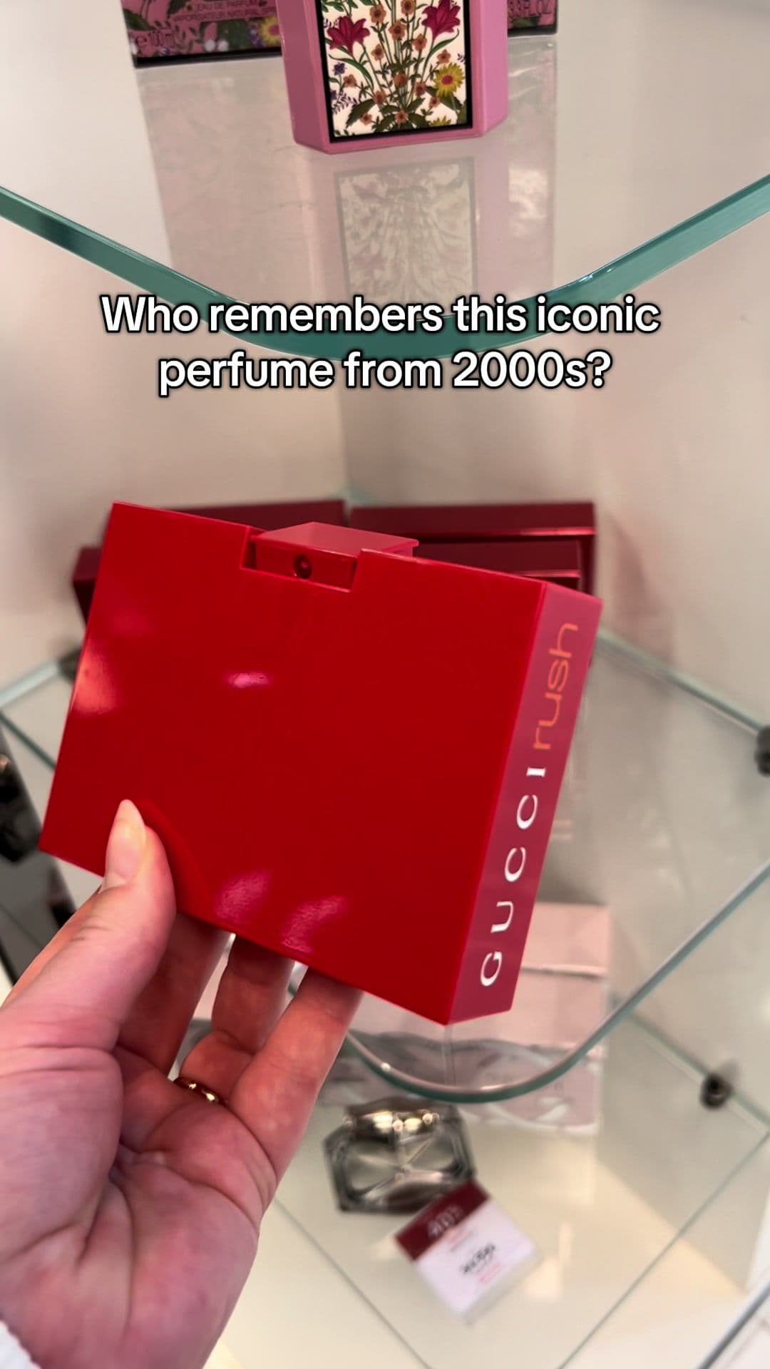 Gucci rush ❤️ @Gucci  #perfume #parfum #fragrance #guccirush #nostalgia #nostalgiacore #genxsoftclub #futuristic #frutigeraero #officesiren #childhood #2000s #y2k #y2kaesthetic