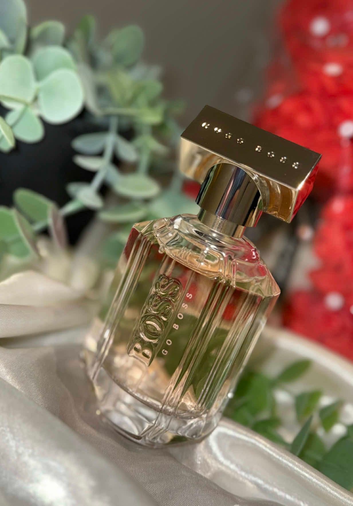 AD[PR]✨ Confidence in a bottle ✨ Wearing @BOSS The Scent For Her by Hugo Boss has me feeling bold, elegant, and unforgettable. It’s the perfect blend of femininity and strength with notes that linger beautifully all day 💖 #BOSSThescents #HugoBossBeauty #FragranceLovers #PerfumeGoals #BOSSForHer @Care to Beauty @The Perfume Shop Limited 