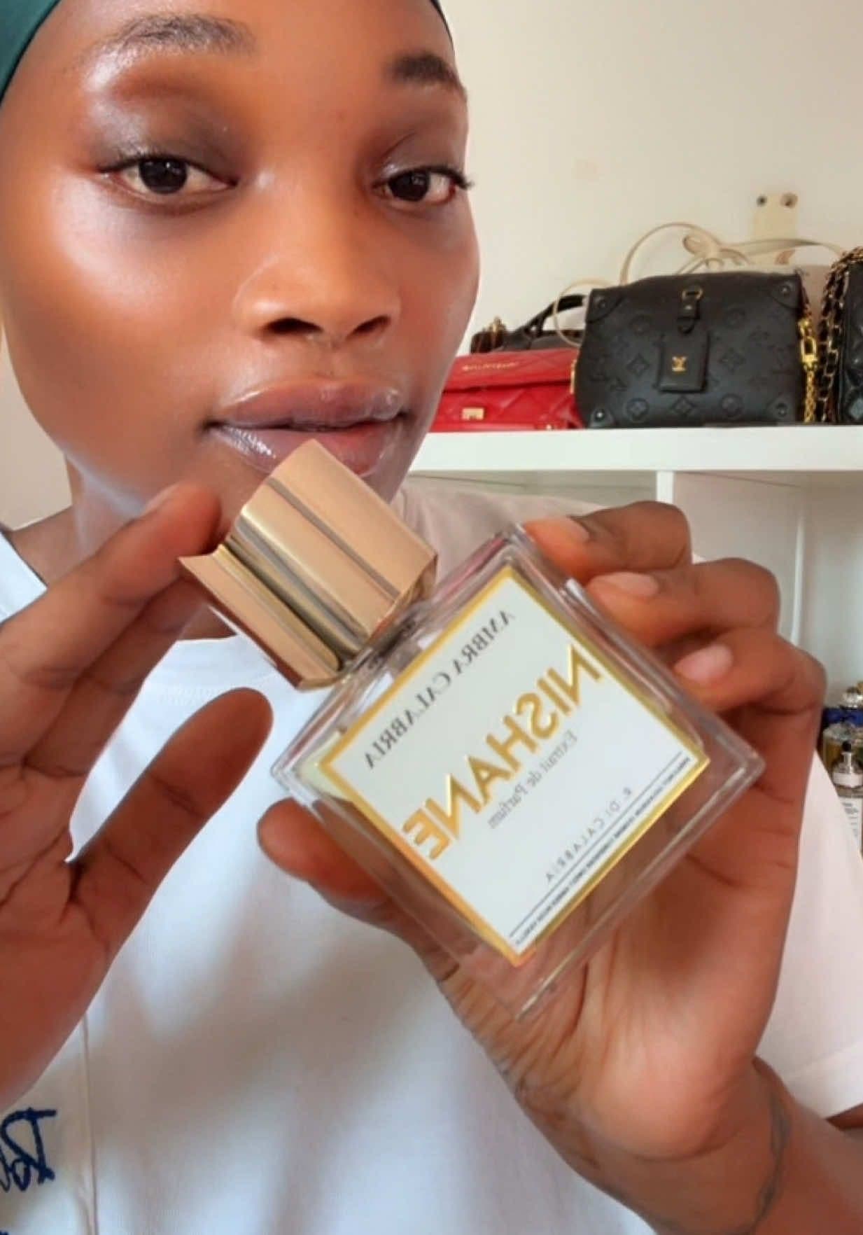 Scent of the day @nishaneperfume #PerfumeTok #FragranceCommunity #scentoftheday #fragrances #nishane #ambracalabria 