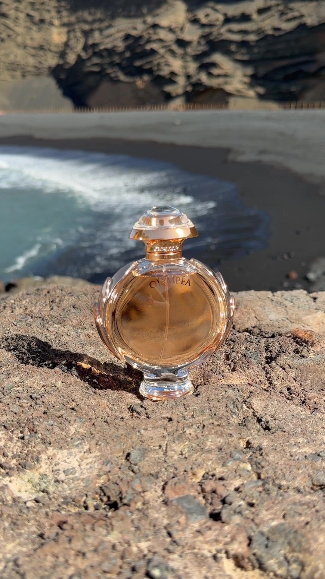 Golden hour was made for Olympea ! #RabanneParfums #OlympeabyRabanne 