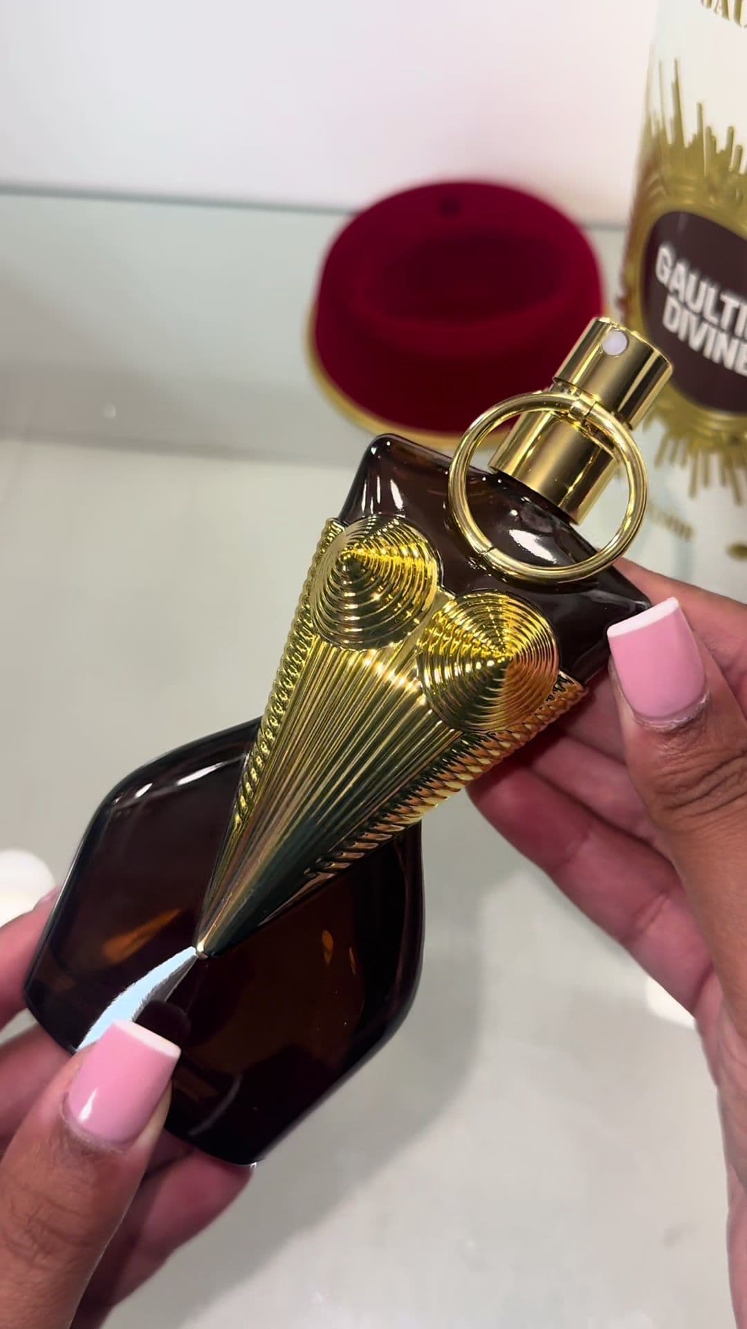 One of my favourite fragrances right now! I smelled this in @Boots UK today and instantly fell in love with it and brought it on the spot I have the original one which is absolutely stunning so I’m really happy to add the new elixir to my collection aswell bottle is so beautiful and the fragrance is truly divine😍 #asmr #fragrance #jeanpaulgaultierdivine #perfume #foryoupage @JeanPaulGaultier *purchased myself 