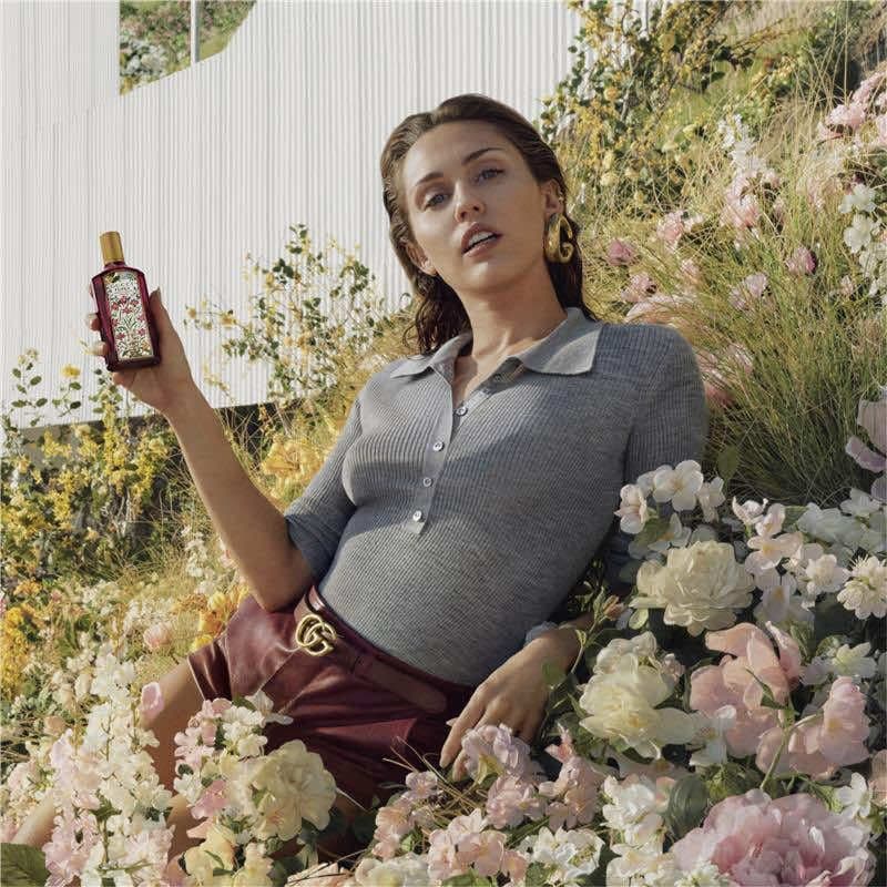 A garden in full bloom, bottled ✨💐 Meet @Gucci Flora Gorgeous Gardenia Intense — a bold twist on a floral icon. Available now at Sephora 🌸 