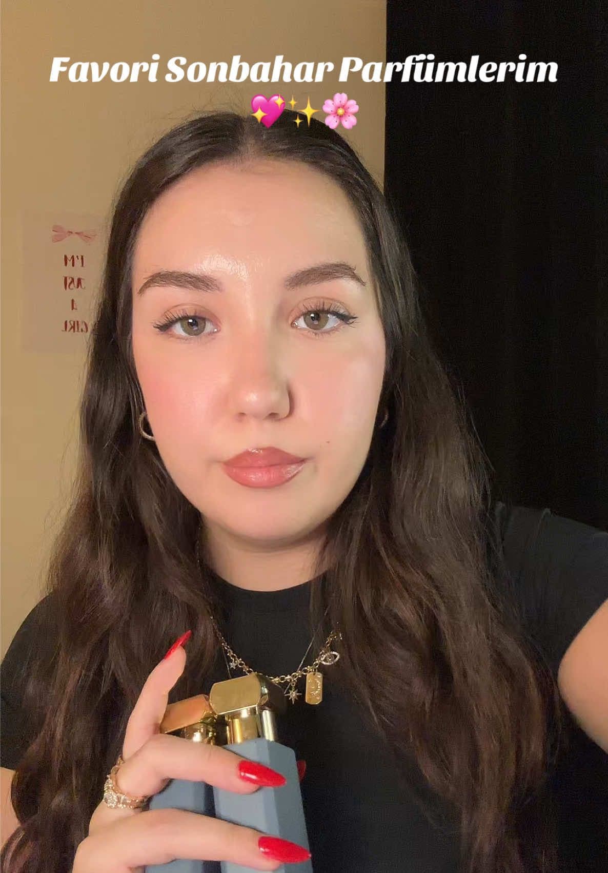 Sonbahar gelmişken yeni Koku Mutfağı parfümlerimi size göstermek istedim💖 benim favorilerim flora gorgeous gardenia intense ve let the good times roll oldu🌸 yasa gereği *reklam✨ #favorisonbaharparfümlerim #kokumutfağı 