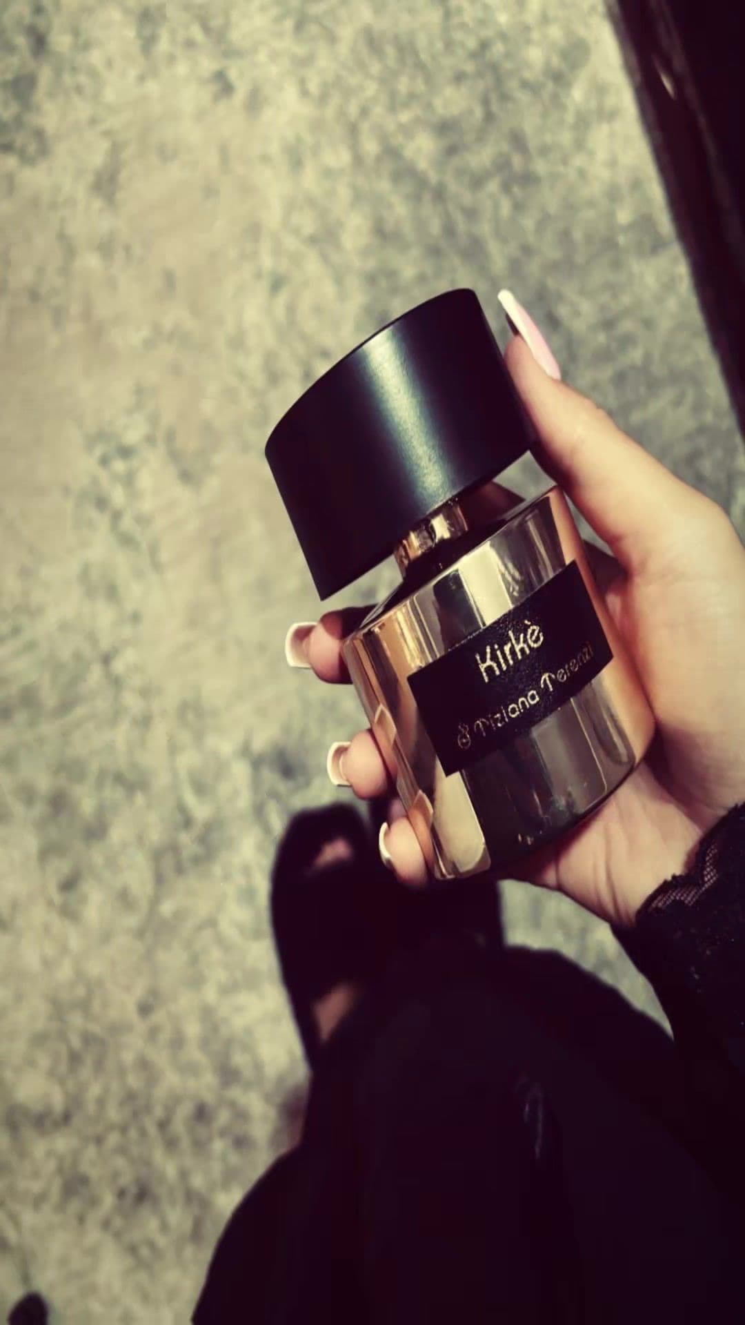 😍😍😍 #tizianaterenzi #kirke #parfum #fyp #rek 