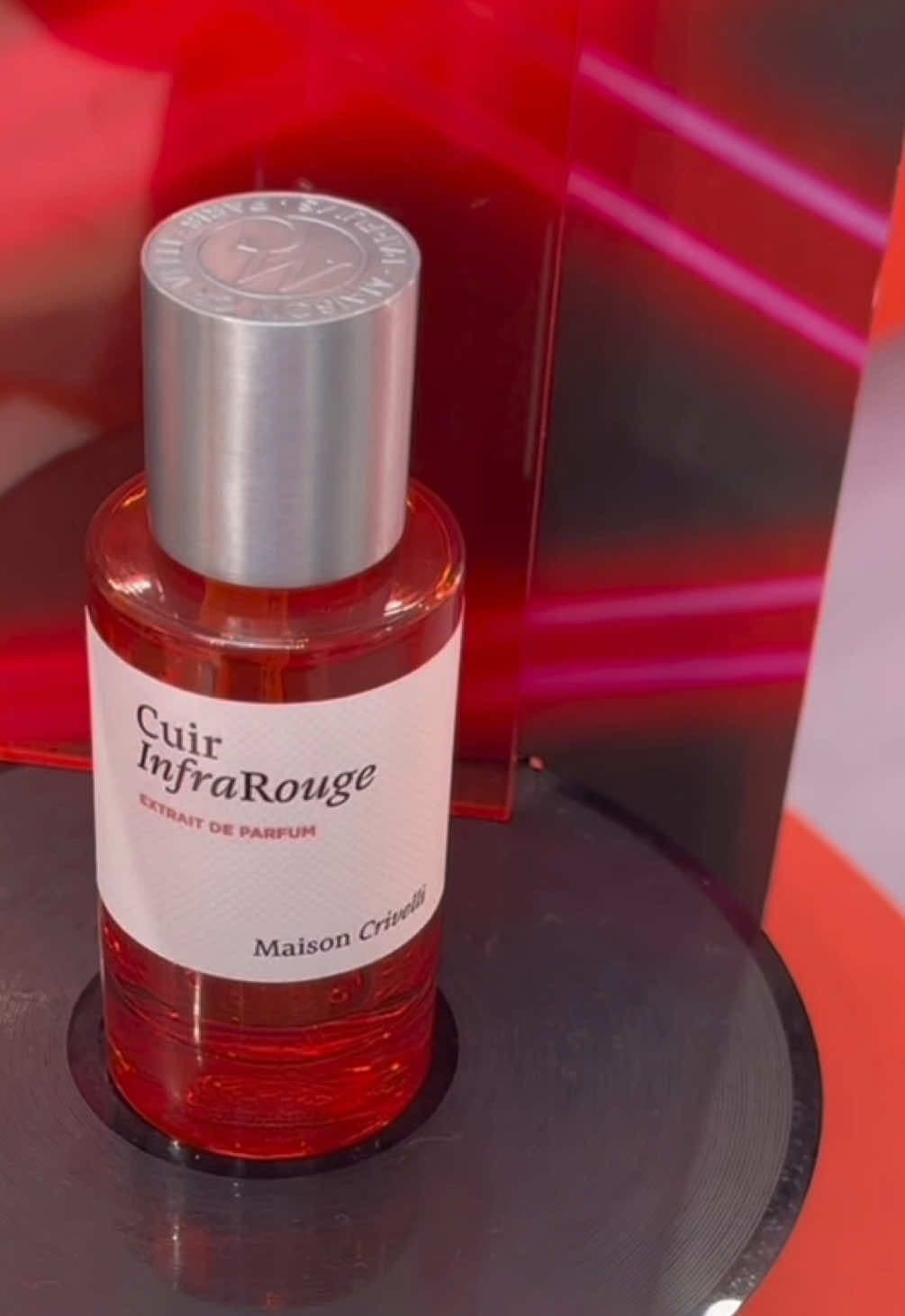 NOUVEAU PARFUM : Cuir Infrarouge de la Maison Crivelli ❤️  #reviewparfum #maisoncrivelli #cuirinfrarouge #perfumetok #perfumetiktok 