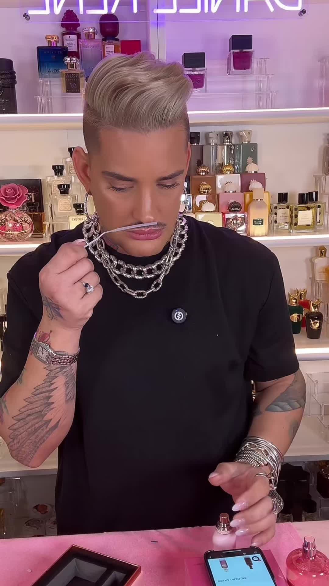 #floriscent #fragrancestory #delina #delinaexclusif #menscologne 