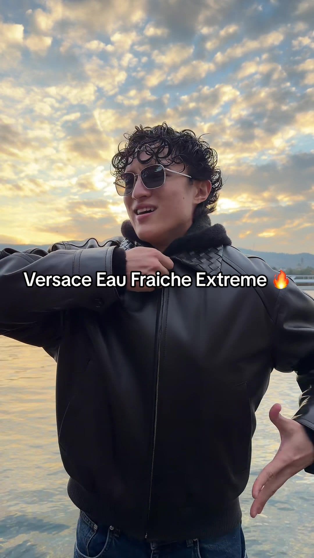 rate the scent 1-10 😮‍💨⭐️ #fragrancetok #perfumetok #perfume #versacepourhomme #versacedylanblue 