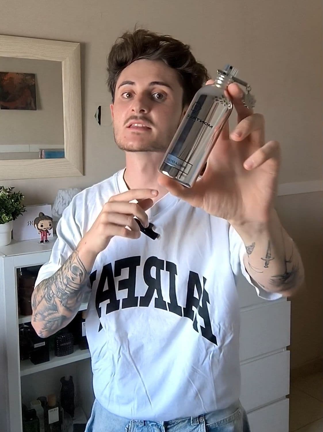 Vanilla extasy de la casa de @Montale @montalebarcelona es un perfume al que le tengo mucho cariño, por dos motivos, fué el primer perfume nicho que añadí a la colección 🙌🏼 y además por que me lo regaló mi novia 🧡, todo esto juntado a que me encanta como huele hacen de el un perfume único para mí 😁 #montale #perfume #perfumetok #dulce #montaleparfums 