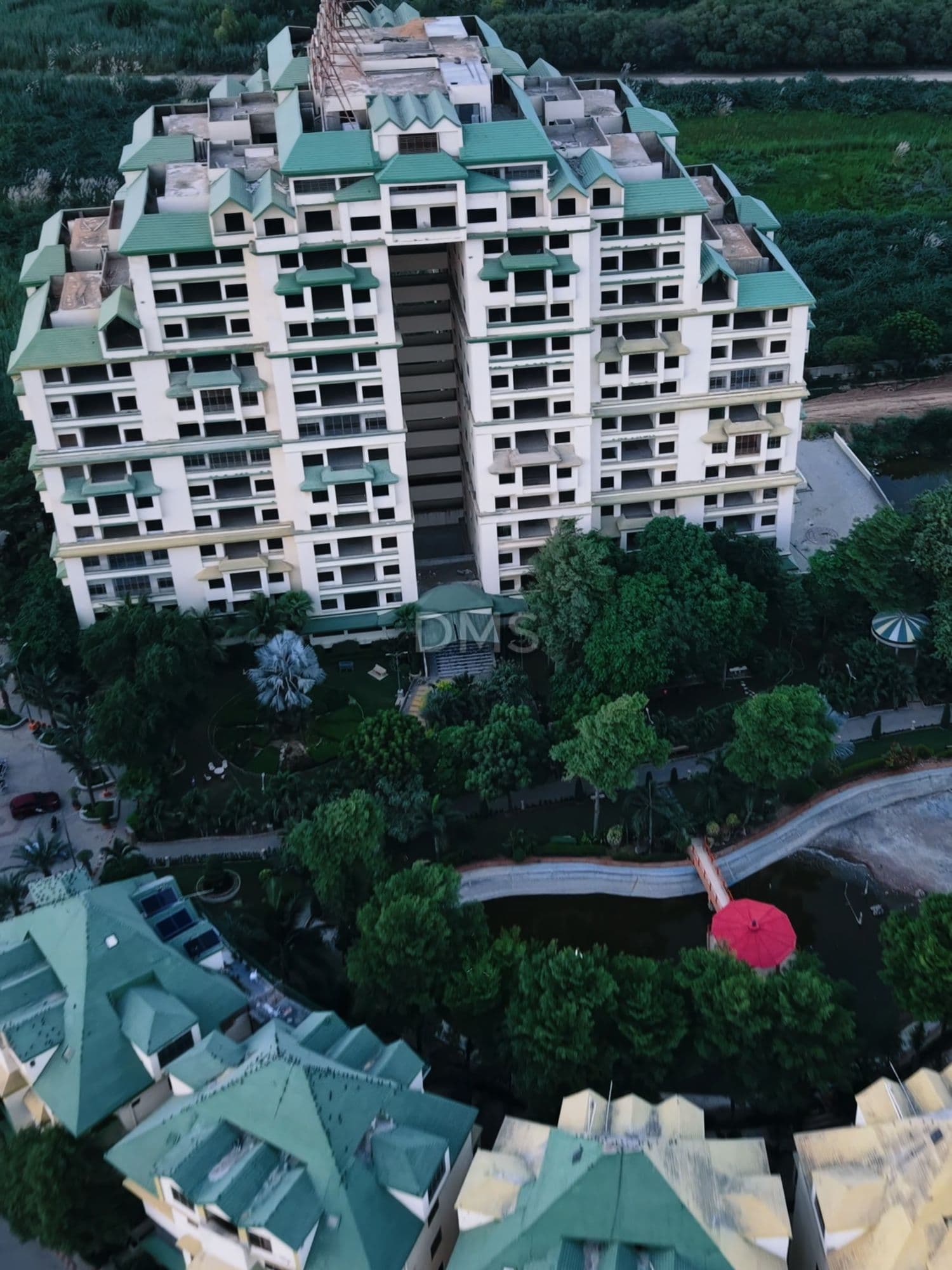 Karachi Ka Ye Project Aabad Kiyon  Nahi Howa? Greenwood Residency #dekhenmeraysath #travelpakistan #karachi #pakistan #dronephotography #dronevideo