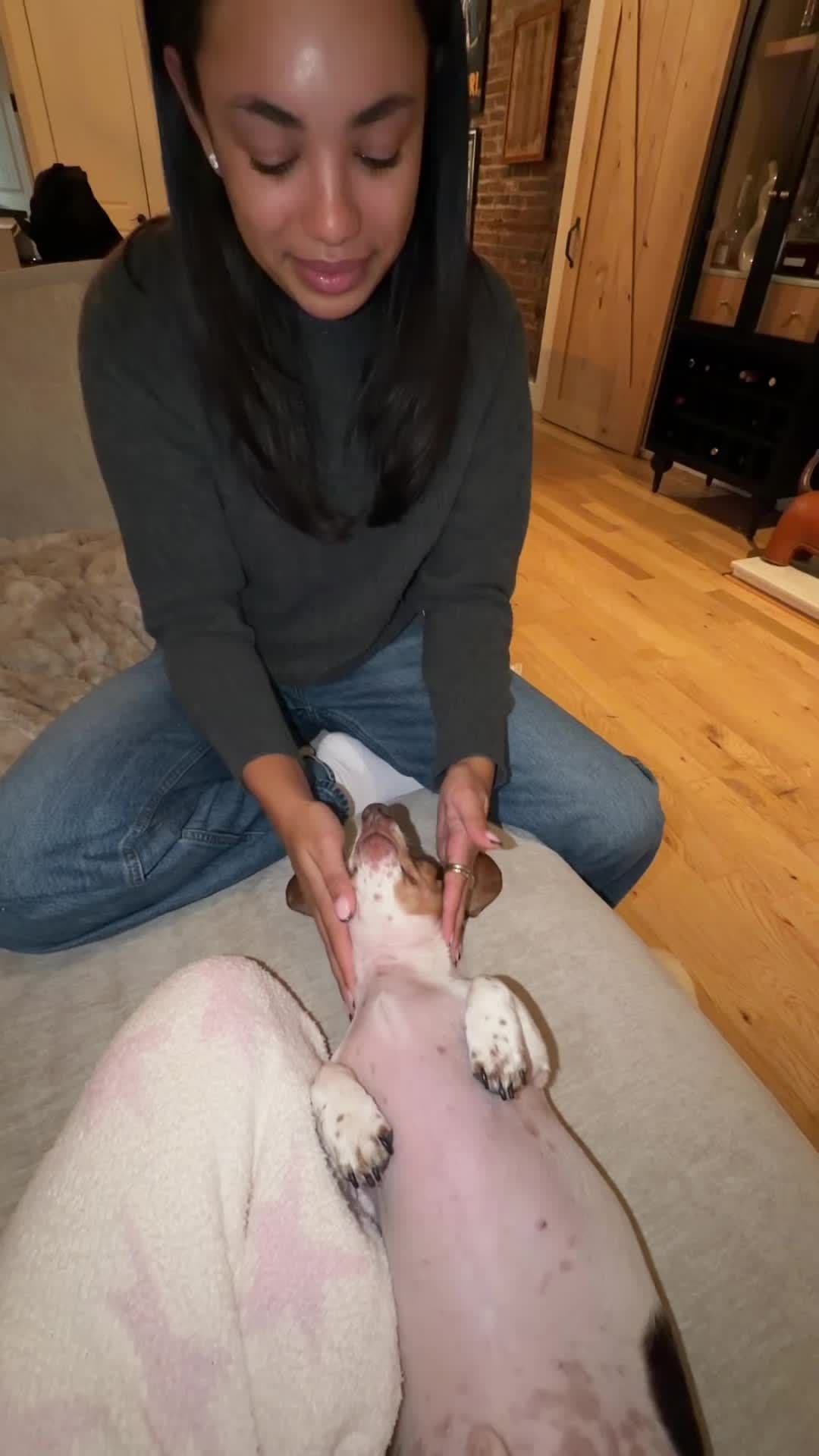 Oslo getting some self care after working all week @jaz 