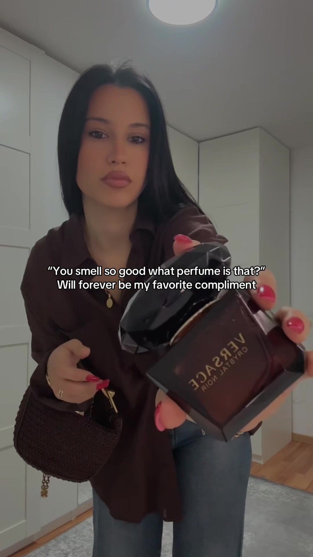 🙈🤎 #perfume #versacecrystalnoir #fypシ #foryoupage #grwm 