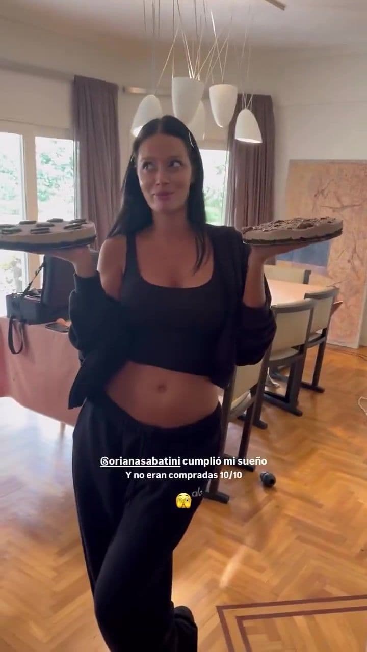 Amo a Oriana enojada con su amigo porque decía que su tarta fue comprada😂🥹 #orianasabatini #oriana 