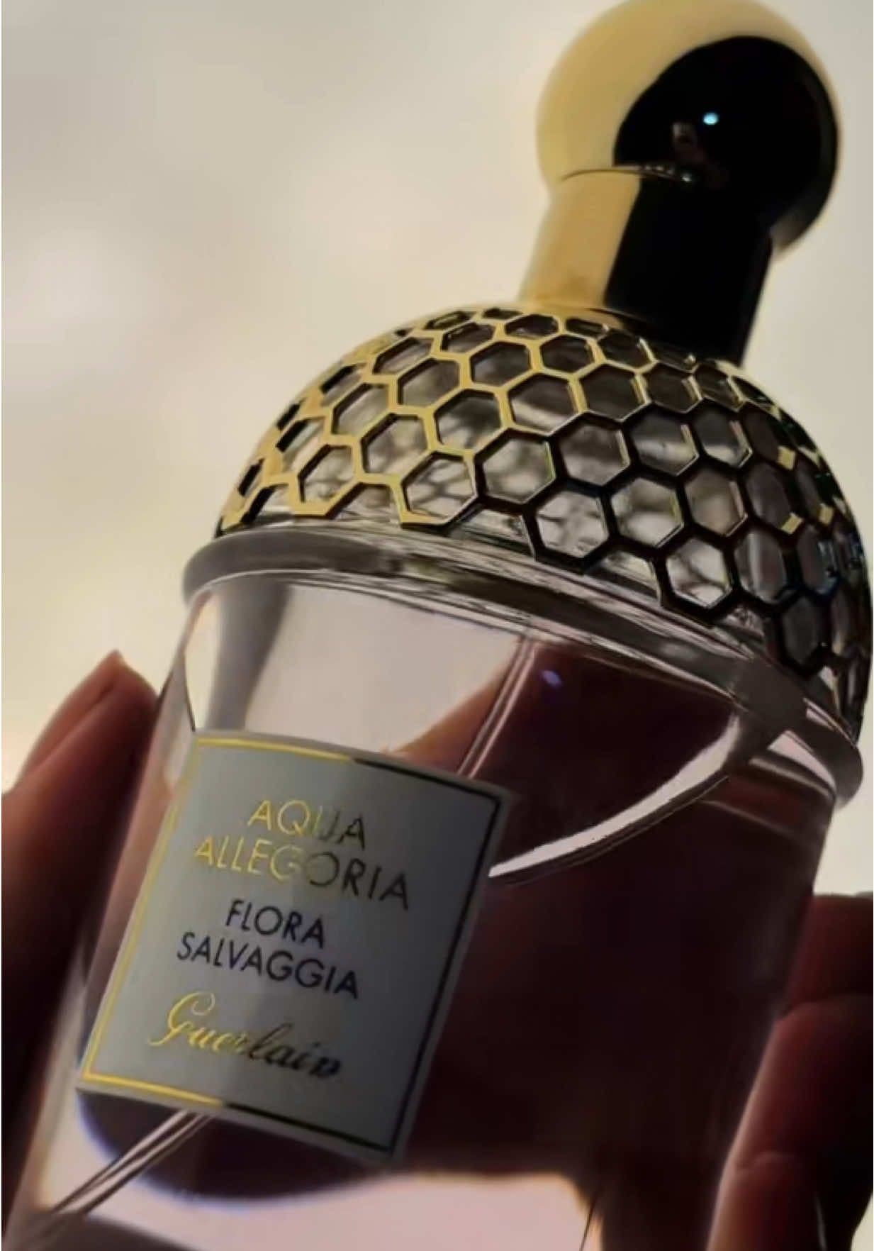 A dream in a bottle, Guerlain Aqua Allegoria Flora Salvaggia. #guerlainfragrance #aquaallegoriaguerlain #perfumetiktok #perfumetiktok 