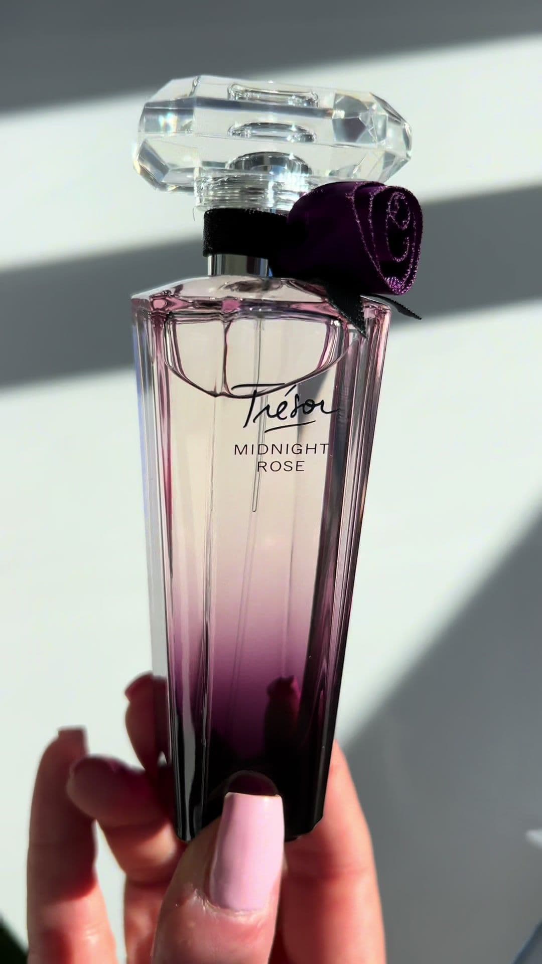 Le meilleur parfum Trésor Midnight Rose 💜 #tresor #meilleurparfum #parfum #perfume #parfumviral 