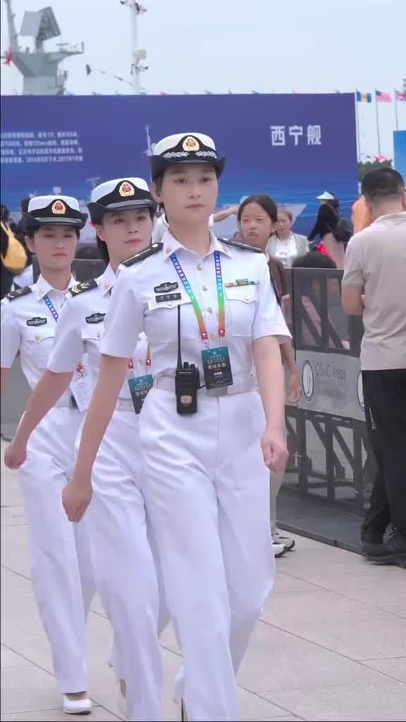 # heroic valiant #WomenAreNoInferiorToMen # handsome Perfect #guardgoodlife #come and watch 