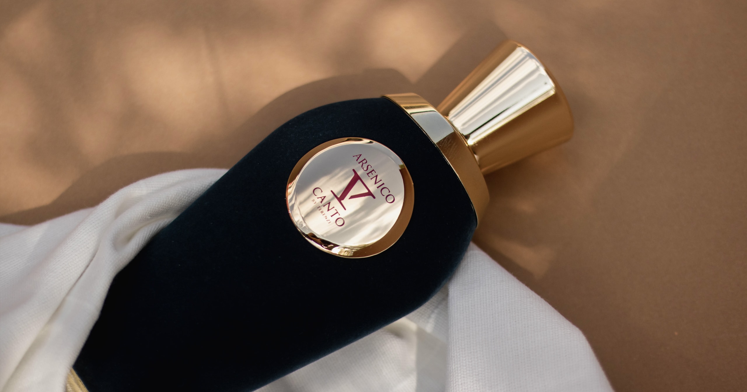 V Canto brand story - luxury perfume house